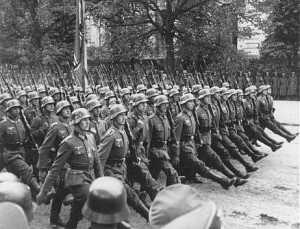 german troop's march in warsawa , after the fall of warsawa (1939)